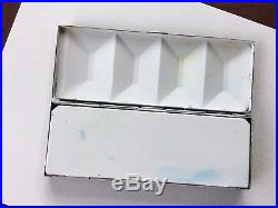 Heavy Weight Winsor & Newton Artist Paint Box, Good Used Condition