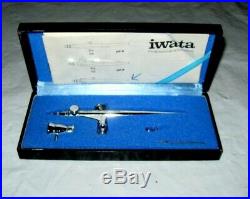 Iwata HP-SB Airbrush with Accessories & manual Great Cond. In Box MADE in JAPAN