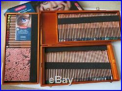 RRP £370, DERWENT Lightfast 100 Coloured Pencils in Wooden GIFT Box BRAND NEW