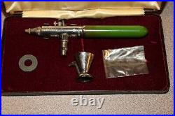 Rare Vintage WOLD AIR BRUSH A2 57911 withOriginal Box Chicago Illinois