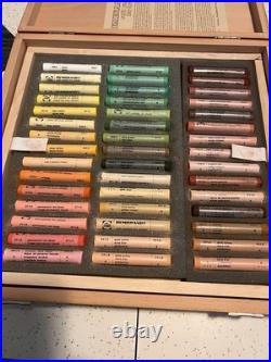 Rembrandt Royal Talens Soft Pastels In Wooden Box. Beautiful Look