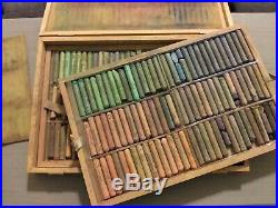 Talens Rembrandt 180-Color Soft Pastel set with original wooden Box, Used