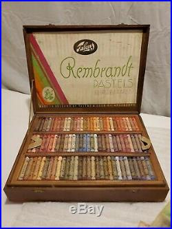 Vintage REMBRANDT SOFT PASTELS for Artists TALENS 270pcs WOODEN BOX /Holland