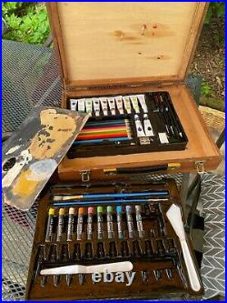Vintage Reeves Portable Easel & Paint Storage Box