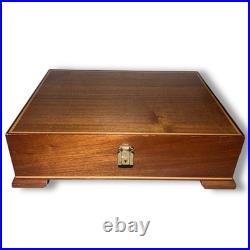 Vintage Winsor & Newton KNIGHTSBRIDGE Artist's Oil Colour Mahogany Wooden Box