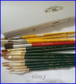 Vintage Winsor & Newton Water Color 24 Color Plastic Box Tray w12 Paint Brushes