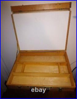 Vintage Wooden Artist Painters Box, Painter Carrying Case, Dovetail corners
